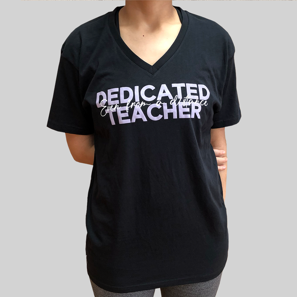 T-Shirt Dedicated Teacher Negra