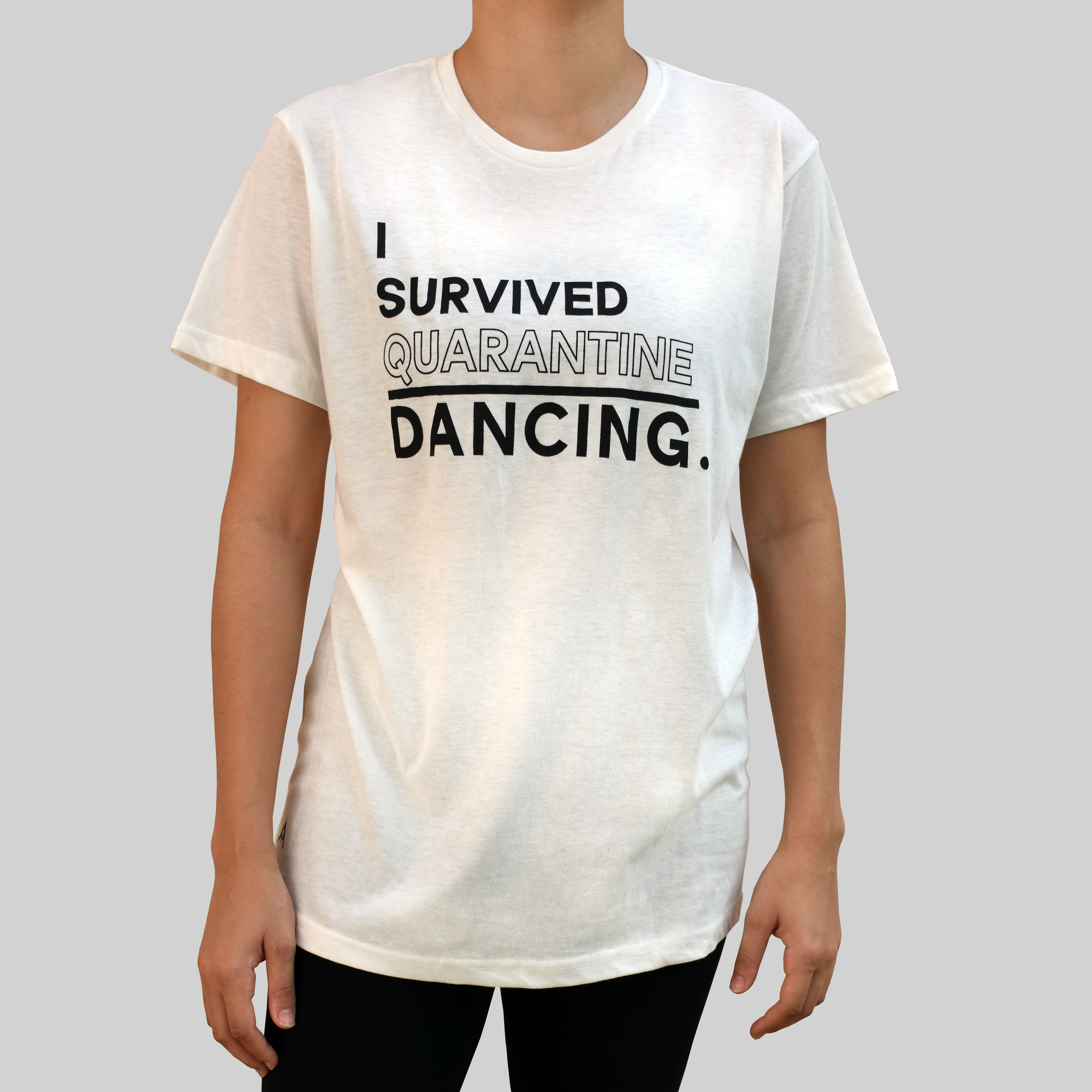 T-Shirt I Survived Quarantine Dancing Blanca